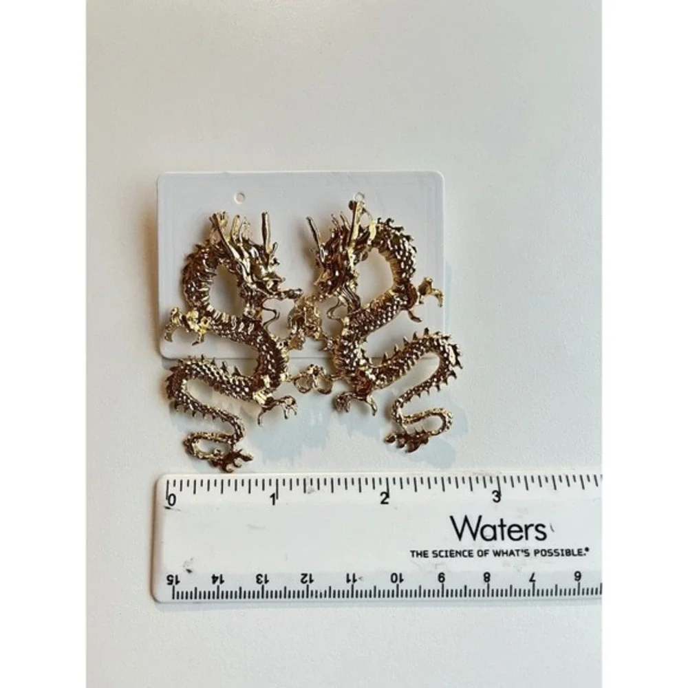 Dragon Statement Earrings Womens OS Gold Like New Mythical Celestial Studs‎